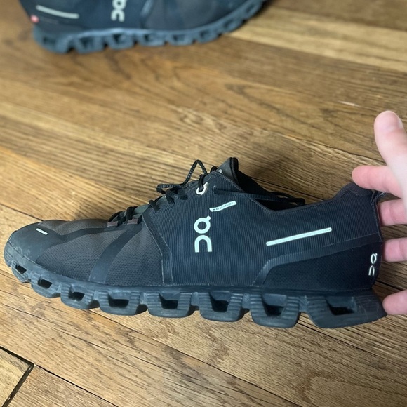 Cloud 5 All Black Shoes Men’s 10 - Picture 10 of 10